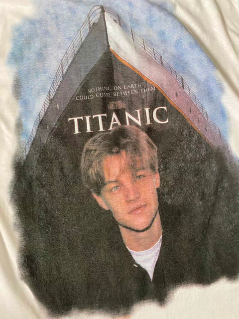 Vintage 90s Leonardo DiCaprio 'Titanic' T-Shirt
