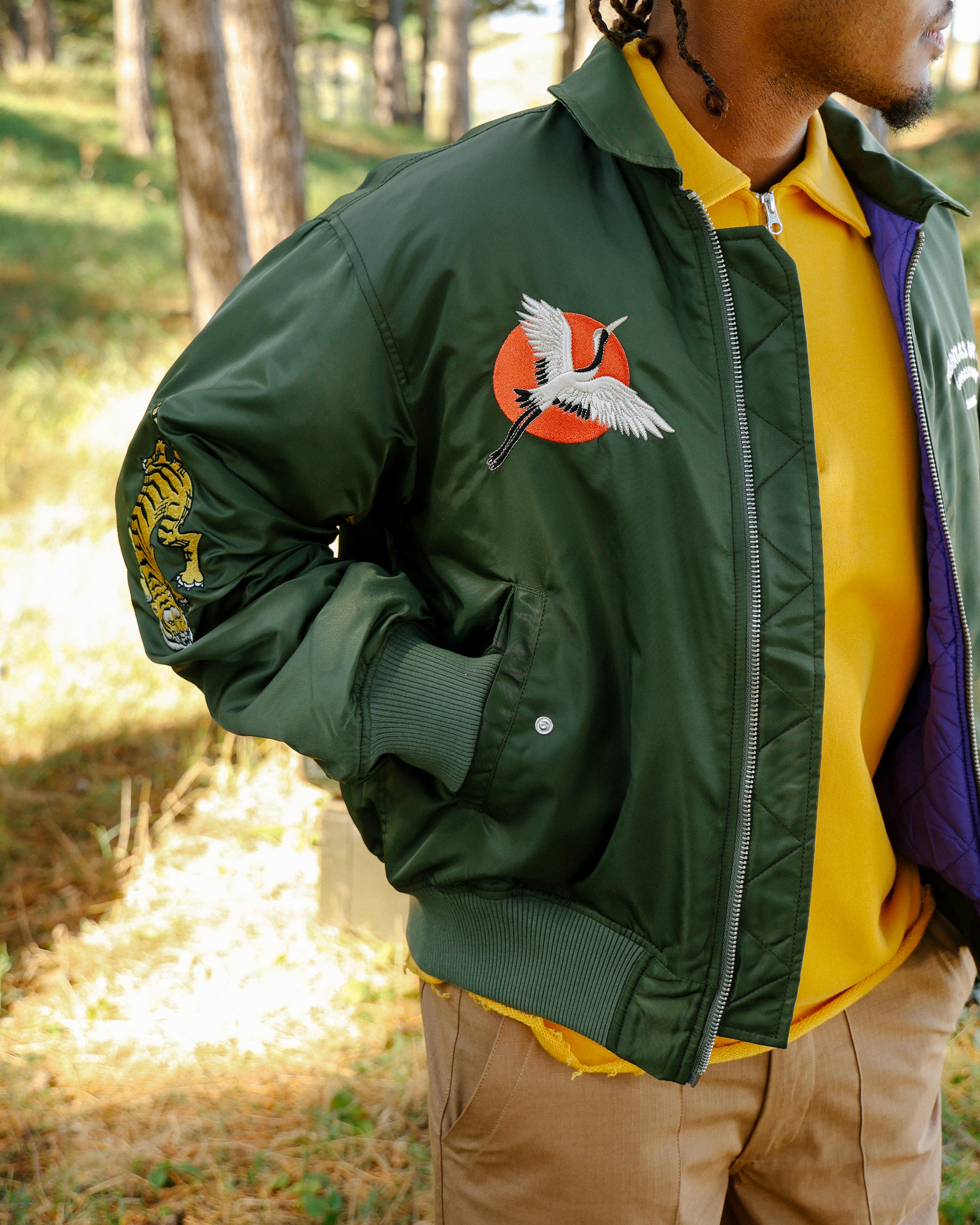 ジャケット・アウター 21AW DOUBLE STRIPE BOMBER New Era White Sox Reversible Alpha Bomber Jacket Mens Style