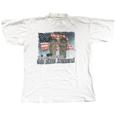 Vintage 2000s '9/11 God Bless America' T-shirt