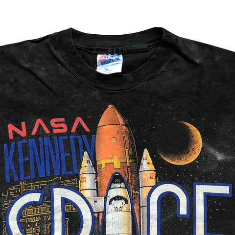 Vintage Center \'Kennedy Space 1990 Florida\' NASA Vintage Sabbatical T-Shirt –